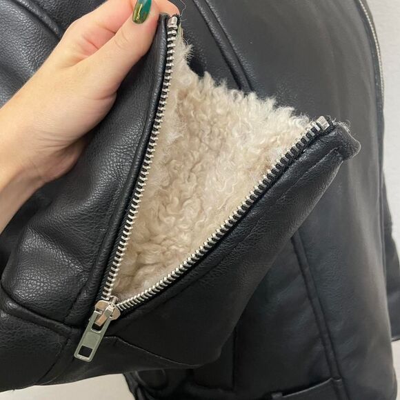 H&M Black Faux Leather Teddy Jacket Cream Shearling Lined Faux Fur Trim Sz Small - Picture 8 of 8